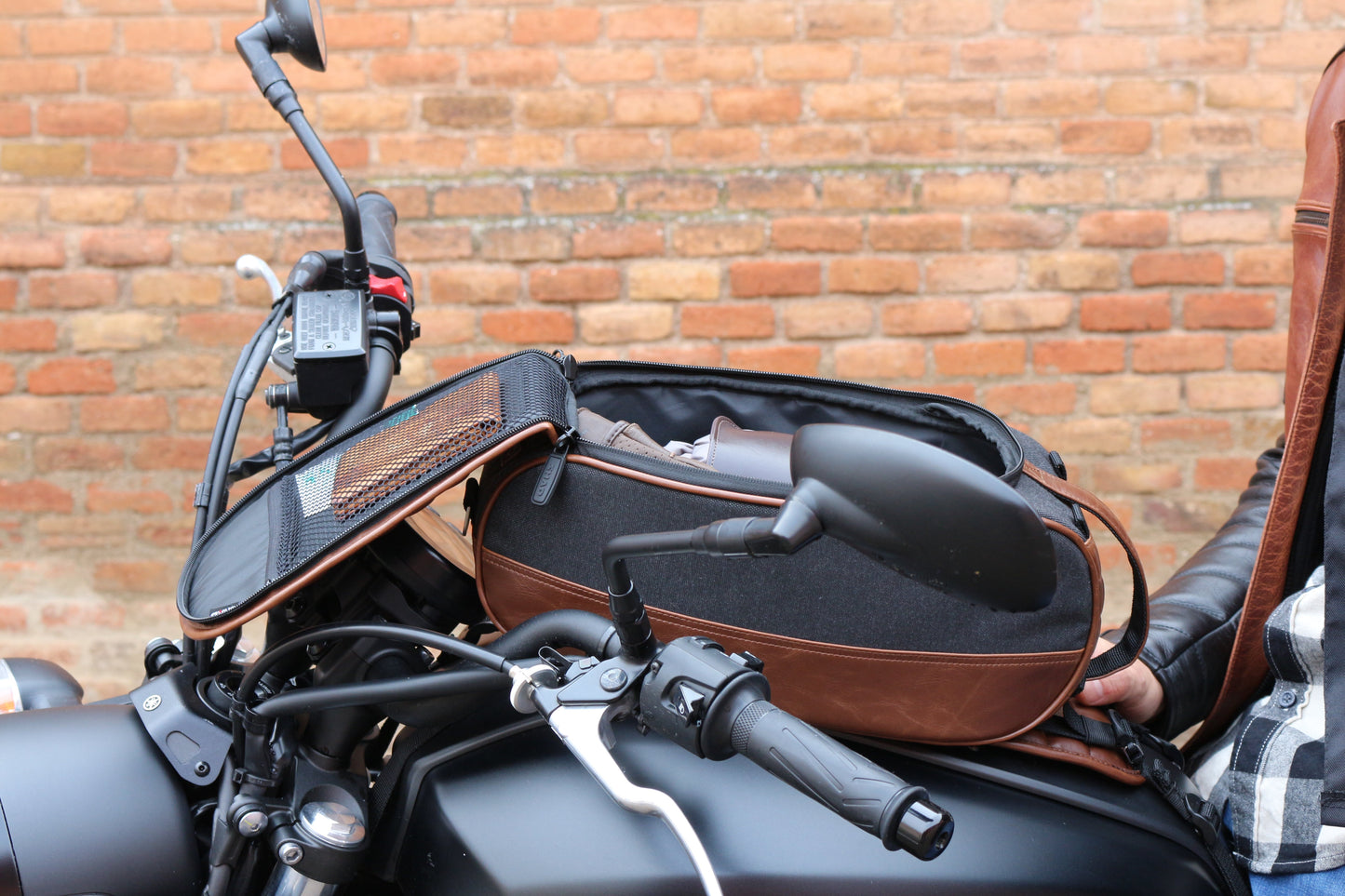 SR18 Leather Tank Bag